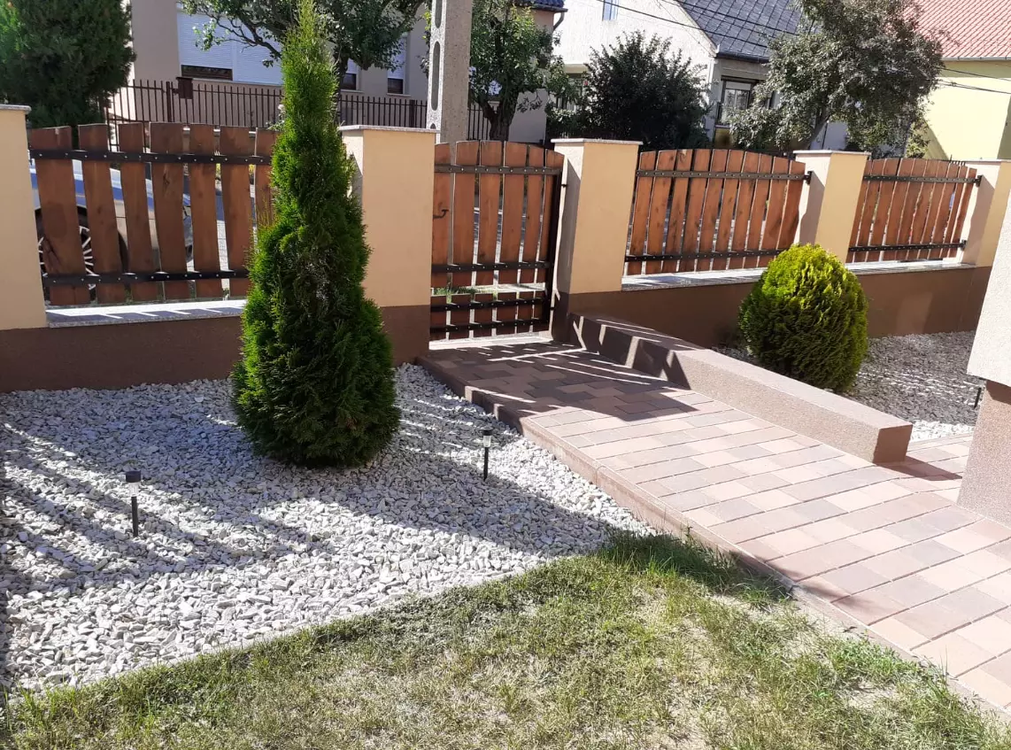 Térkövezés_és_kerítés_építés_Nógrád__megye_Pest_megye