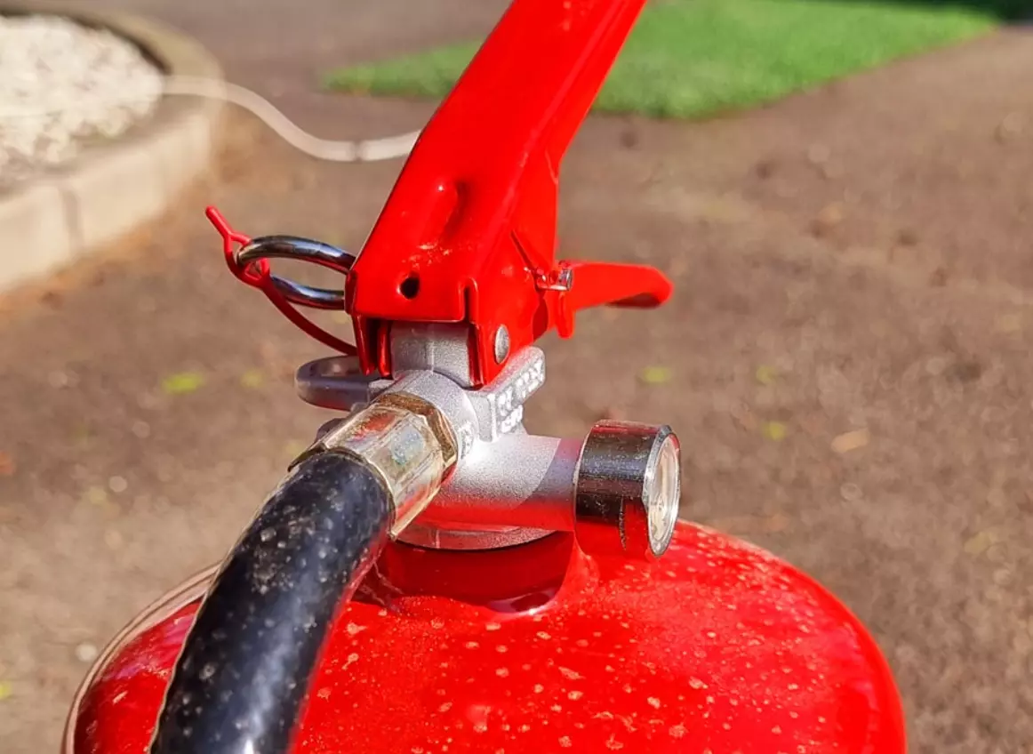 Tűzoltókészülékek_ellenőrzése_és_karbantartása_Csorna2