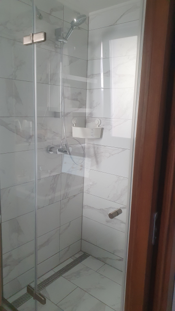 Megbízható üvegező, Balaton 6.jpg