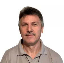 Kiss József e.v.